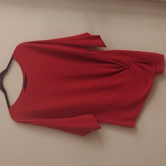 VINCE CAMUTO Twist Dolman Sleeve Ribbed Asymmetrical Top - Picture 2 of 9